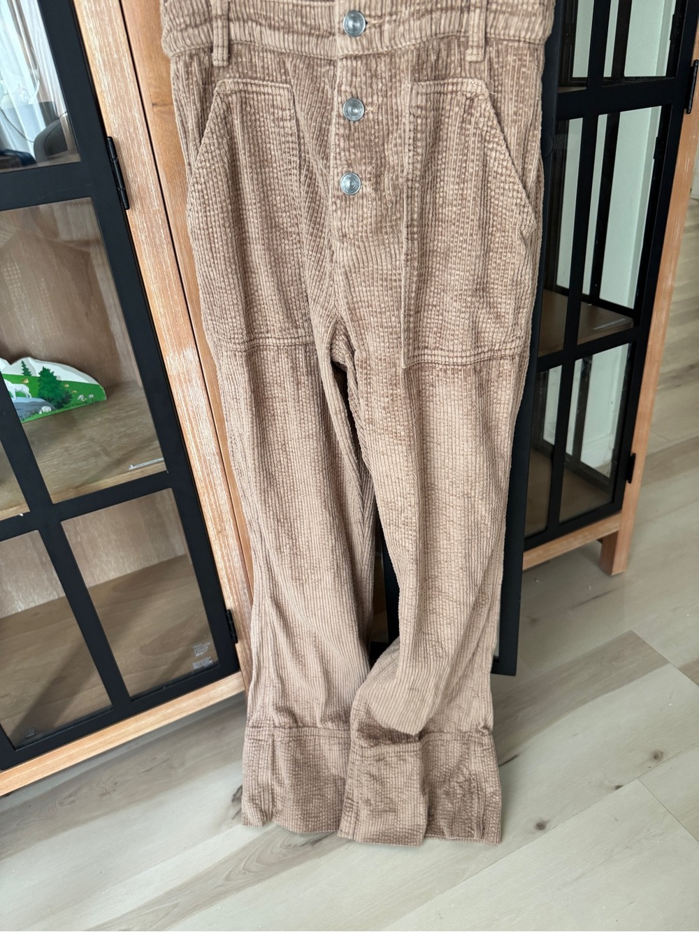 Aerie Corduroy Kick Flare Overalls jumpsuit khaki wide leg cappuccino buttons - Picture 10 of 10